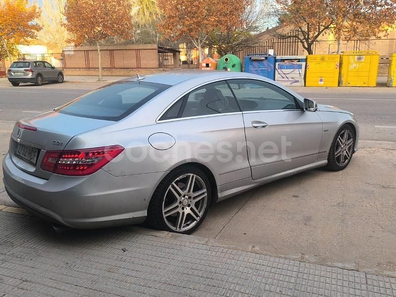 Usado Mercedes E250 204 CV (150 kW) 2011 Gris / plata Coupe