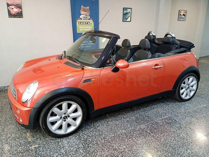 Usado Mini Cooper Cabriolet 116 CV (85 kW) 2005 Naranja Descapotable
