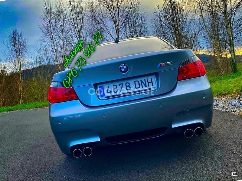 Usado BMW M5 400 CV (294 kW) 2005 Gris / plata Berlina