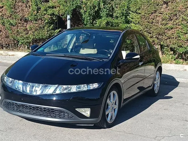 Usado Honda Civic Executive 140 CV (102 kW) 2009 Negro Berlina