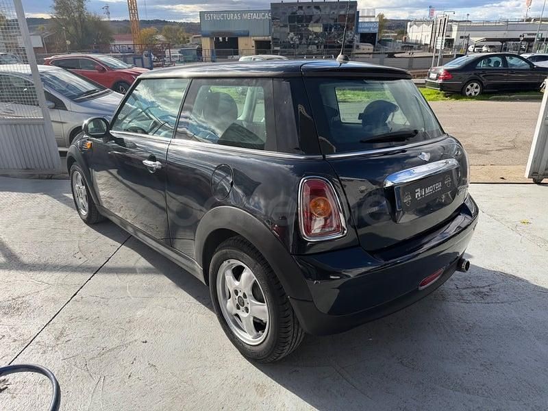 Usado Mini Cooper 120 CV (88 kW) 2009 Negro Utilitario