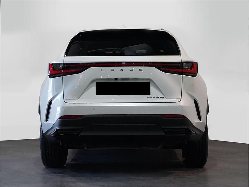 Usado Lexus NX450h+ Executive Line 306 CV (225 kW) 2022 Blanco sonic SUV