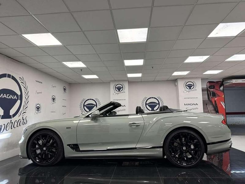 Usado Bentley Continental 659 CV (484 kW) 2024 Gris Berlina