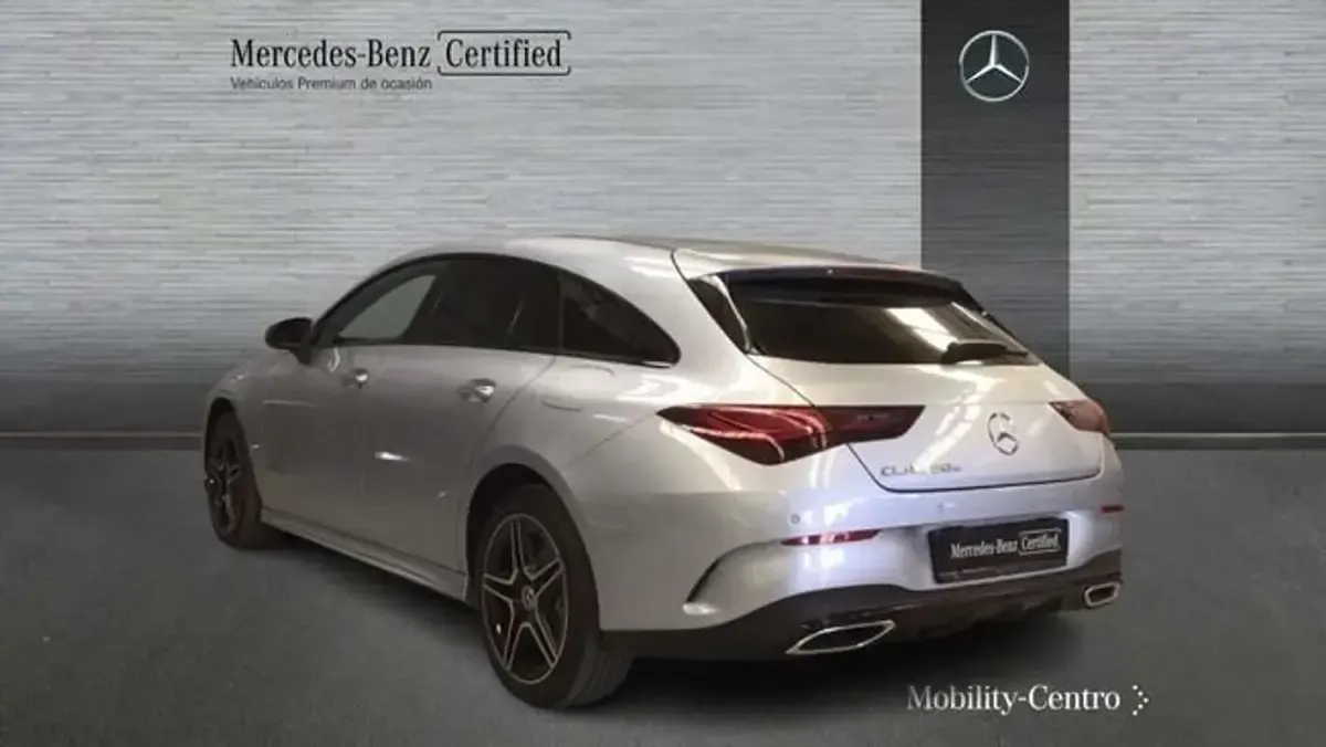 Usado Mercedes CLA250e 218 CV (160 kW) 2025 Plateado Coupe