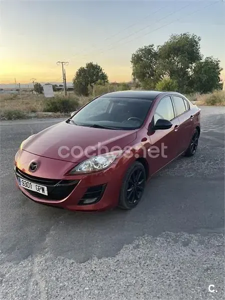 Usado Mazda 3 Active 105 CV (77 kW) 2009 Granate Berlina
