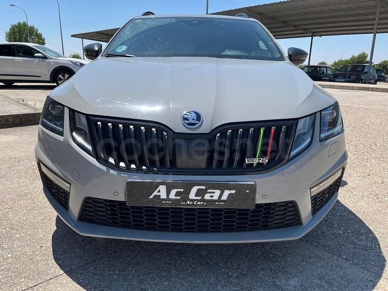 Usado Skoda Octavia RS 184 CV (135 kW) 2017 Gris / plata Familiar