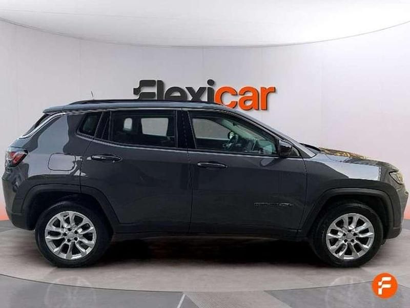 Usado Jeep Compass Longitude 131 CV (96 kW) 2021 Gris SUV