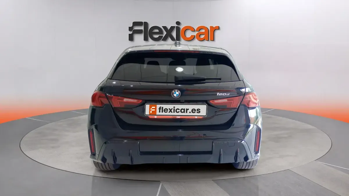 Usado BMW 120 163 CV (119 kW) 2025 Negro Utilitario