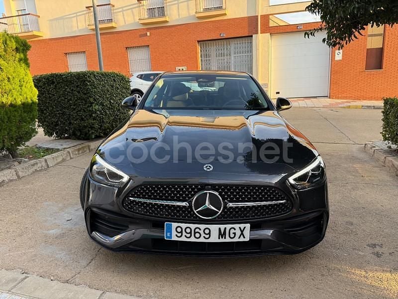 Usado Mercedes C220 194 CV (142 kW) 2023 Gris / plata Berlina