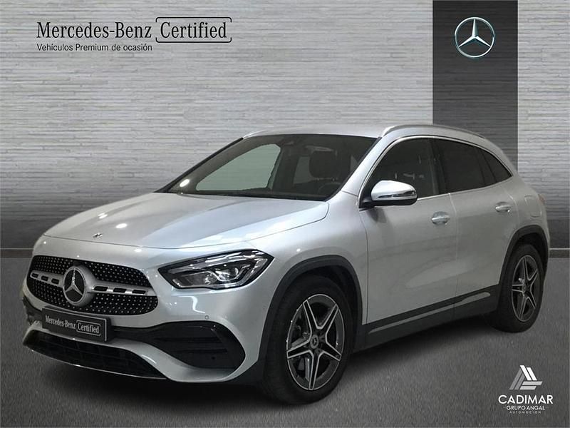 Usado Mercedes GLA200 AMG line 150 CV (110 kW) 2022 Gris SUV