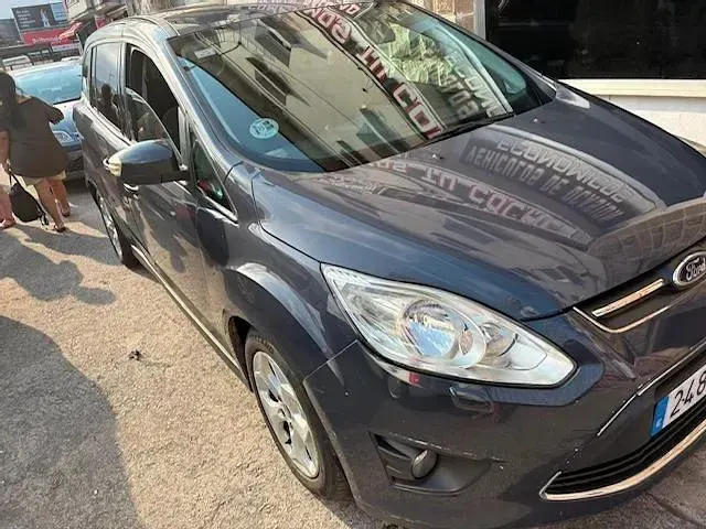 Usado Ford C-MAX 115 CV (84 kW) 2011 Monovolumen