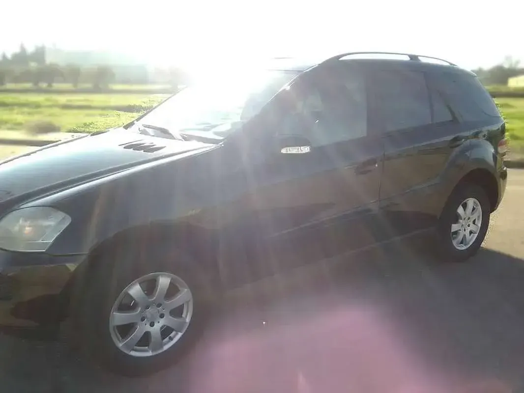 Usado Mercedes ML350 211 CV (155 kW) 2006 Negro SUV