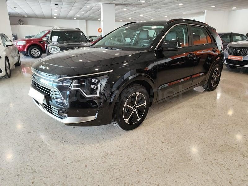 Usado Kia Niro 138 CV (101 kW) 2025 Negro SUV