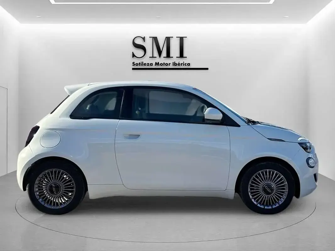 Usado Fiat 500e Icon 86 kW (118 CV) 2022 Blanco Utilitario