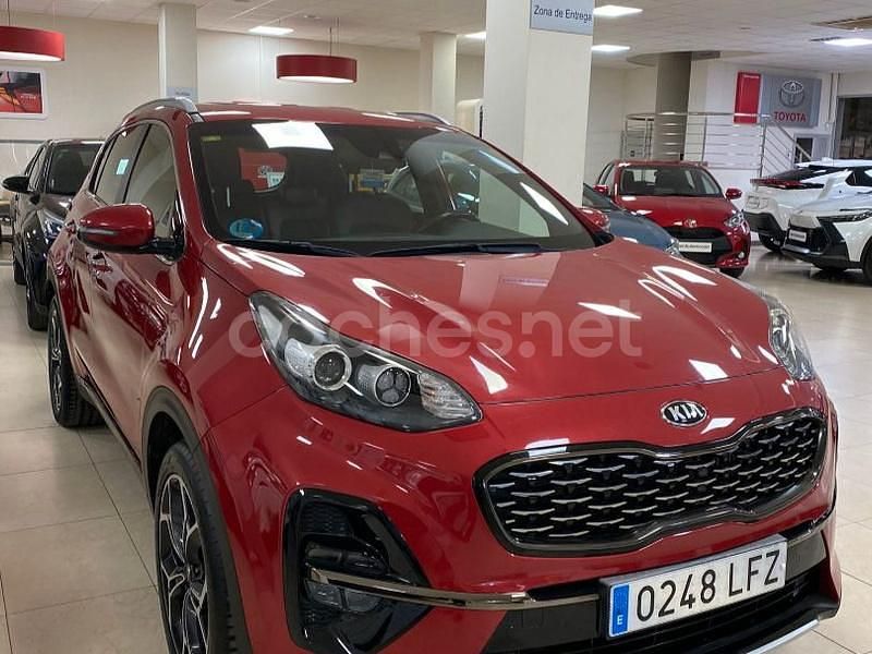 Usado Kia Sportage GT-Line 115 CV (84 kW) 2020 Rojo SUV