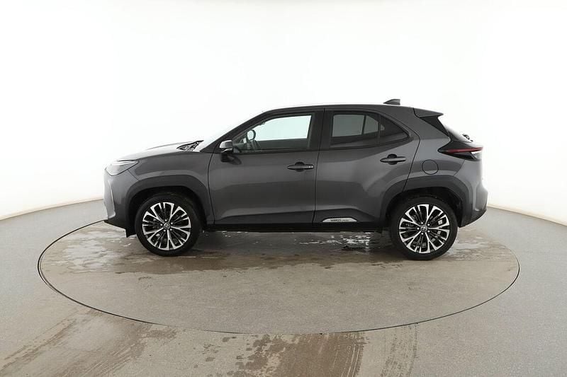 Usado Toyota Yaris Cross Style 116 CV (85 kW) 2022 Gris SUV