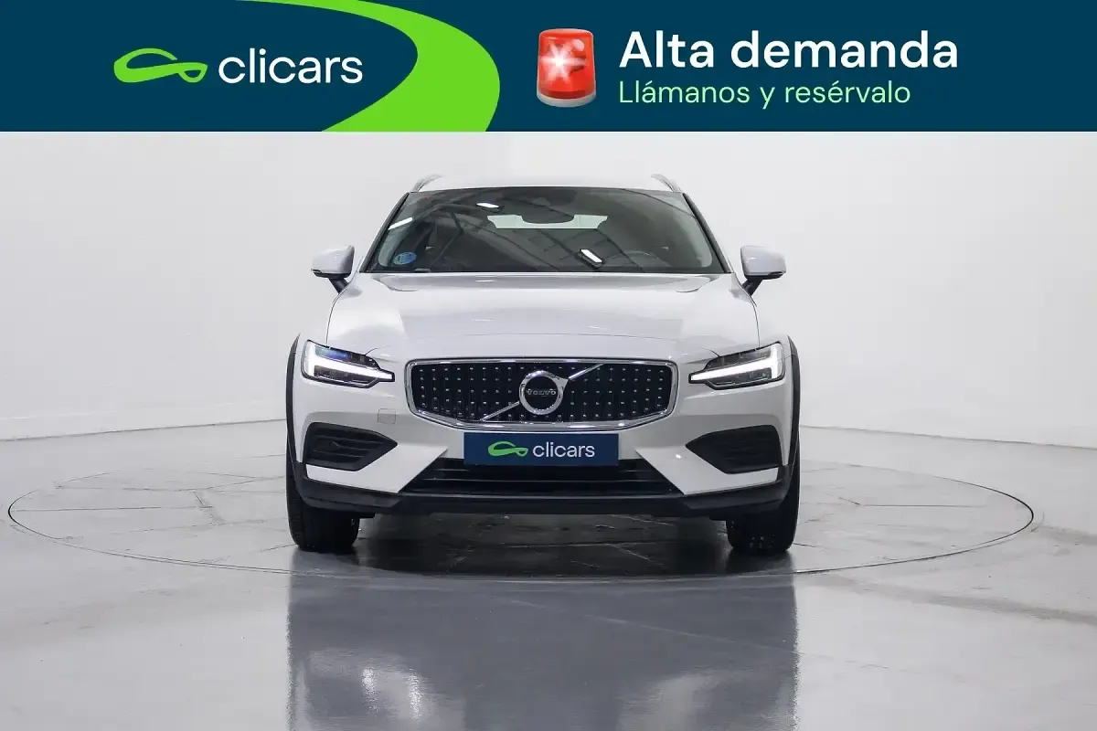 Usado Volvo V60 CC Pro 197 CV (144 kW) 2021 Blanco Familiar