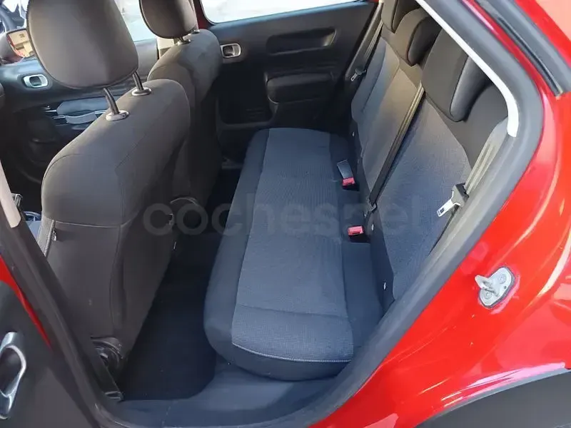 Usado Citroën C4 Shine 100 CV (73 kW) 2017 Rojo Berlina