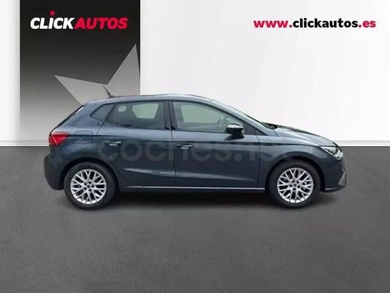 Usado Seat Ibiza FR 115 CV (84 kW) 2025 Gris / plata Berlina