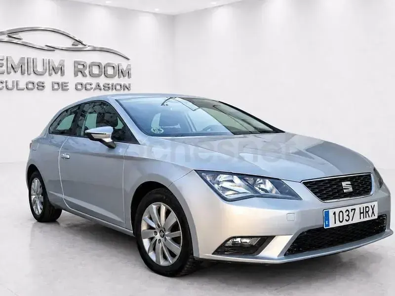 Używany Seat Leon Reference 105 KM (77 kW) 2014 Szary Sedan/Limuzyna