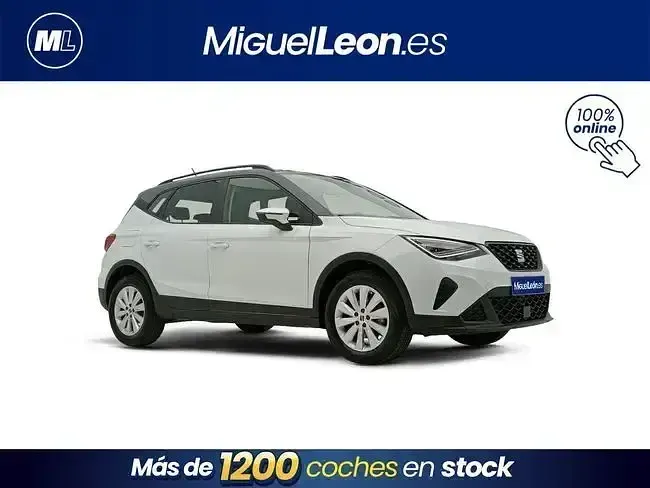Usado Seat Arona Style 110 CV (80 kW) 2023 Blanco SUV