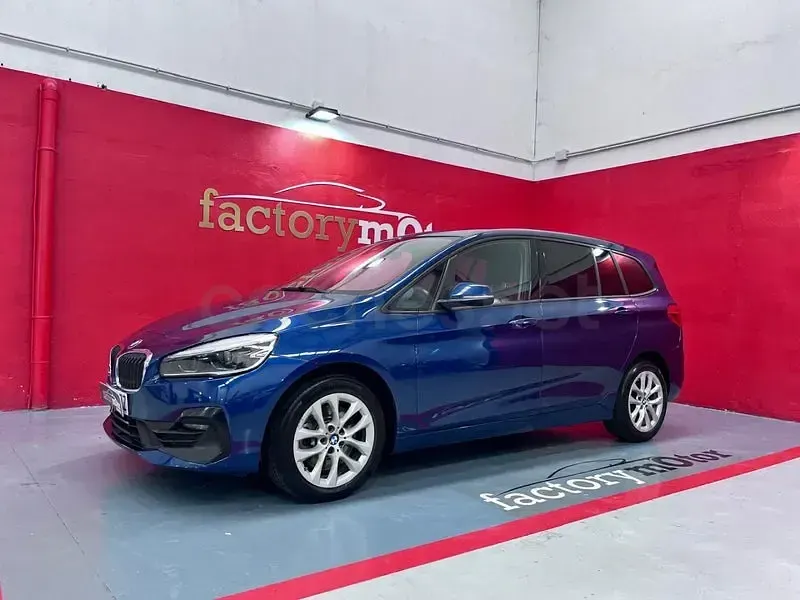 Usado BMW 218 Sport Line 150 CV (110 kW) 2022 Azul Familiar