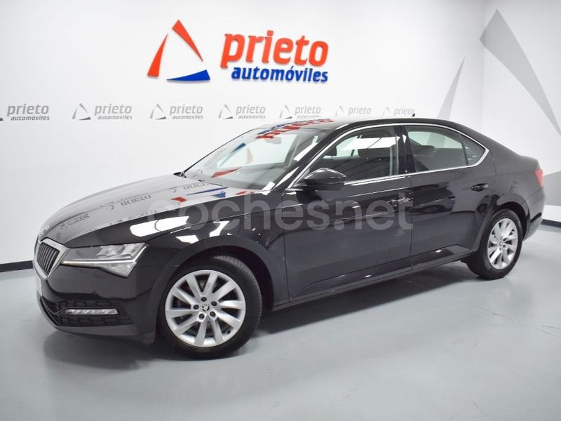 Negro Usado 2020 Skoda Superb Ambition Berlina | 20.900 € (Caro) - Imagen 1/4