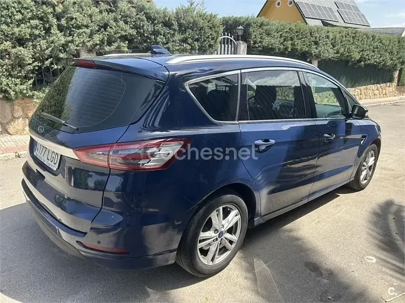 Usado Ford S-MAX Trend 150 CV (110 kW) 2020 Azul Monovolumen