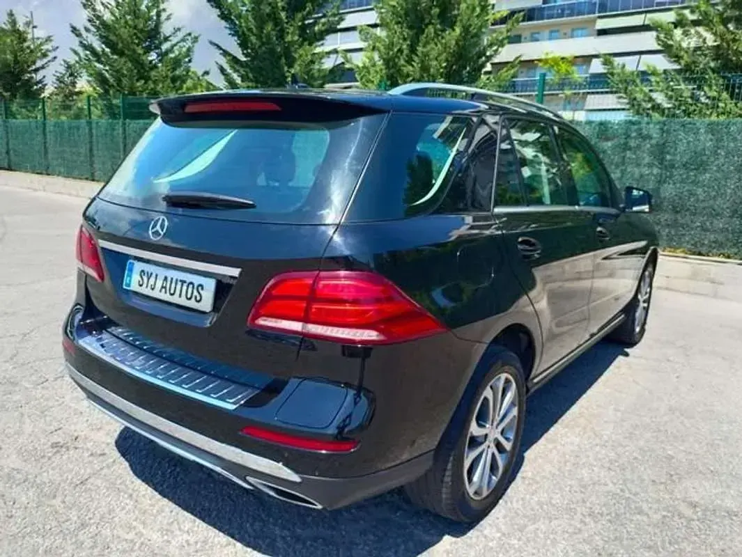 Usado Mercedes GLE500 449 CV (330 kW) 2016 Negro SUV