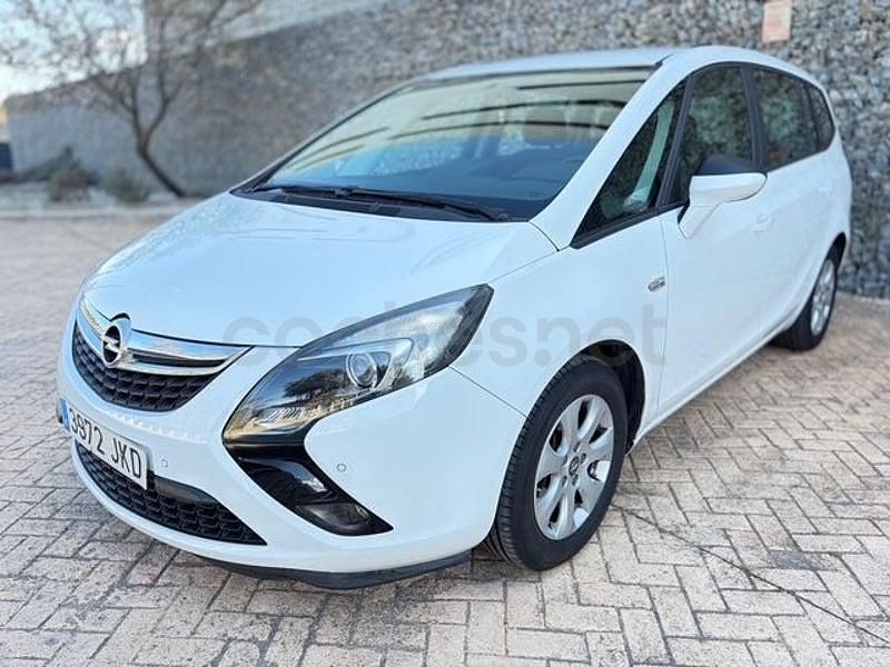 Usado Opel Zafira Tourer Expression 136 CV (100 kW) 2015 Blanco Monovolumen
