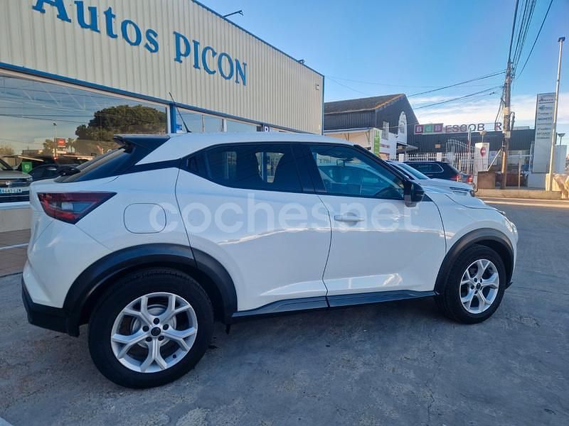 Usado Nissan Juke Acenta 114 CV (83 kW) 2022 Blanco SUV