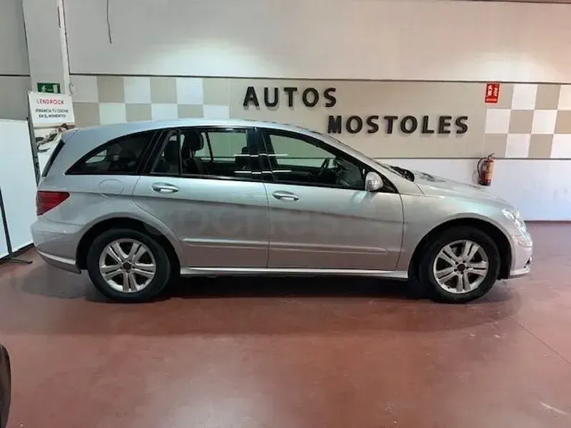 Usado Mercedes R350 272 CV (200 kW) 2009 Gris / plata Familiar