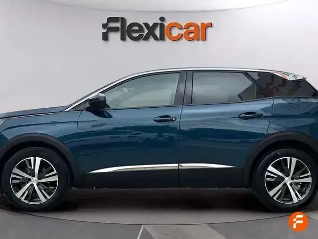 Usado Peugeot 3008 Allure 130 CV (95 kW) 2024 Azul SUV