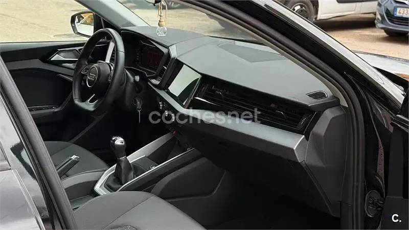 Usado Audi A1 Sportback Advanced Plus 116 CV (85 kW) 2024 Negro Utilitario
