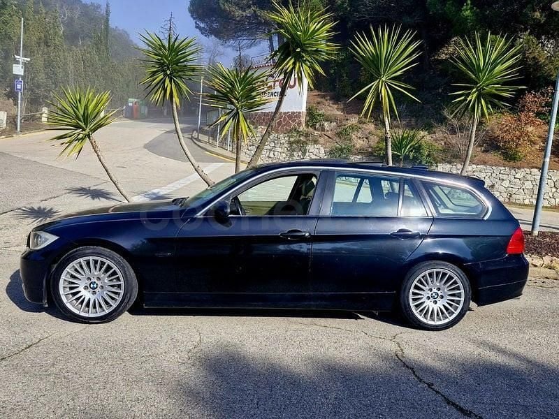 Usado BMW 325 218 CV (160 kW) 2006 Negro Familiar