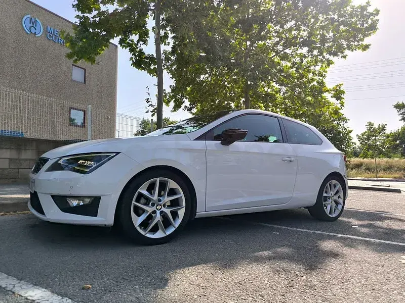 Usado Seat Leon FR 150 CV (110 kW) 2017 Blanco Berlina