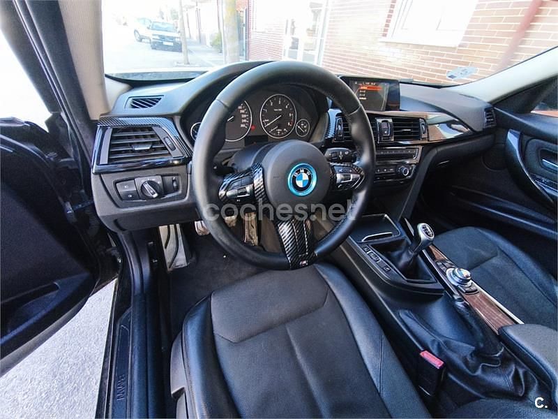 Usado BMW 318 143 CV (105 kW) 2016 Negro Berlina