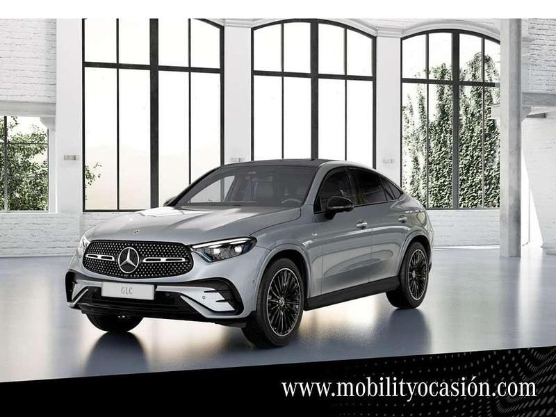 Usado Mercedes GLC300e 333 CV (244 kW) 2025 Plateado SUV