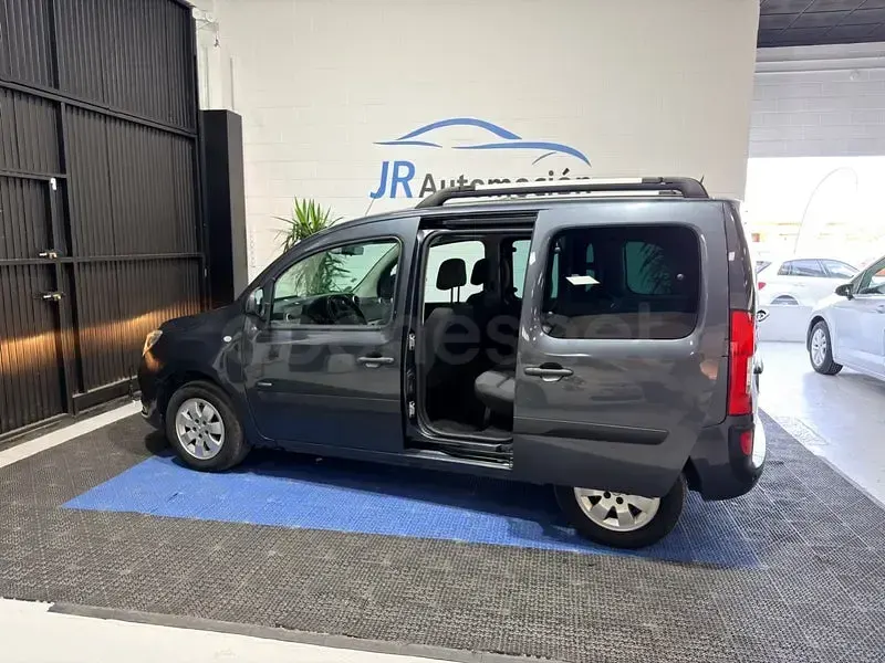 Usado Mercedes Citan 111 110 CV (80 kW) 2015 Gris / plata Monovolumen