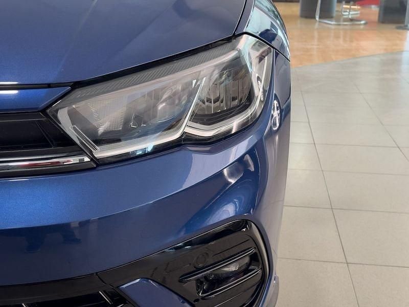Usado VW Polo R-line 95 CV (69 kW) 2022 Azul Utilitario