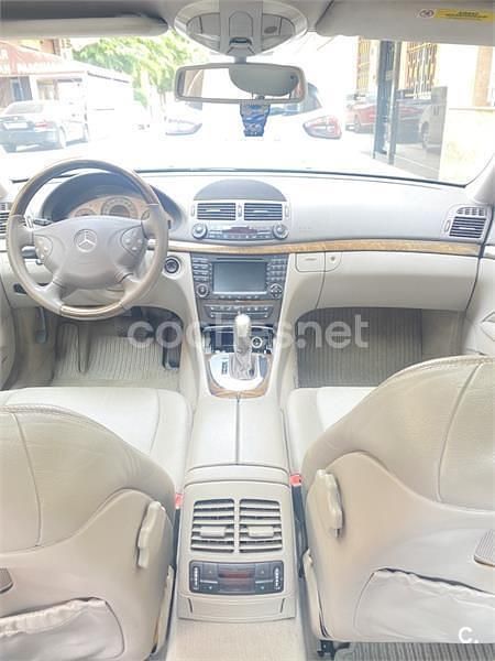 Usado Mercedes E320 Avantgarde 204 CV (150 kW) 2003 Negro Berlina
