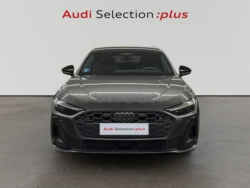 Usado Audi A5 204 CV (150 kW) 2025 Gris / plata Berlina