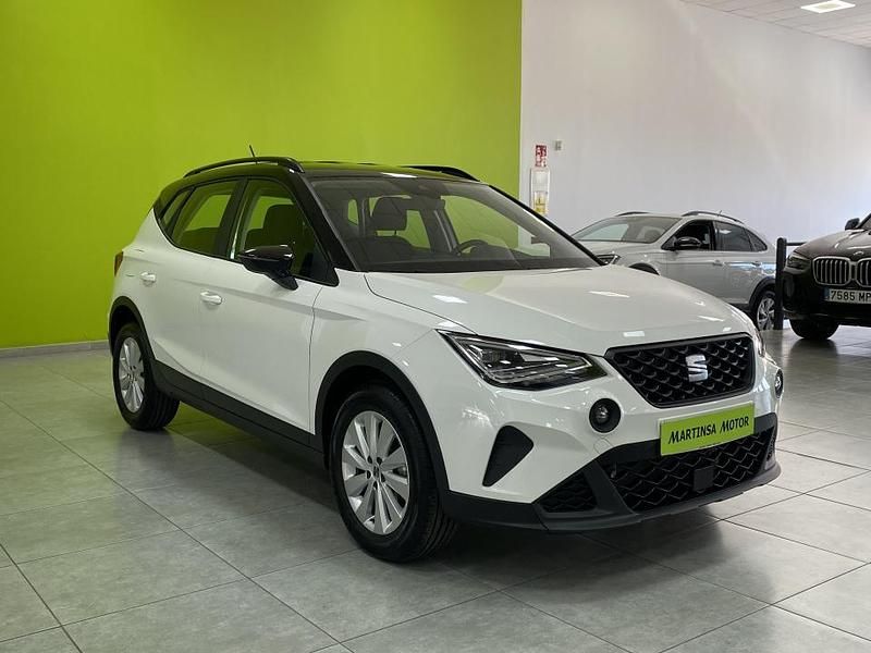 Usado Seat Arona Style 115 CV (84 kW) 2024 Blanco SUV
