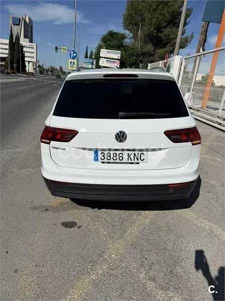 Usado VW Tiguan 125 CV (91 kW) 2018 Blanco SUV