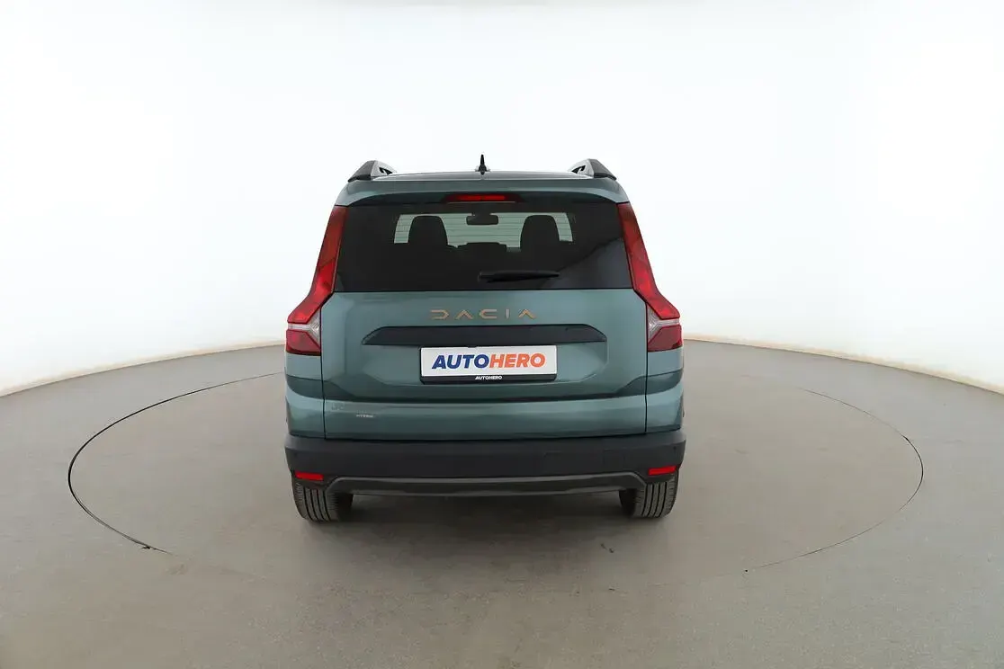 Usado Dacia Jogger Extreme 141 CV (103 kW) 2024 Verde Monovolumen