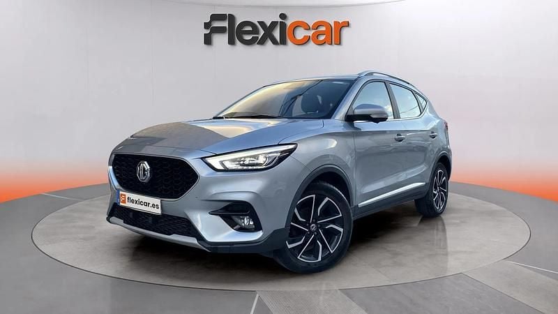 Usado MG ZS Luxury 111 CV (81 kW) 2023 Gris SUV