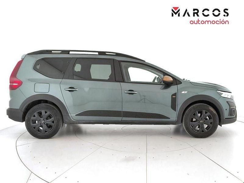 Usado Dacia Jogger Extreme 143 CV (105 kW) 2025 Verde Monovolumen