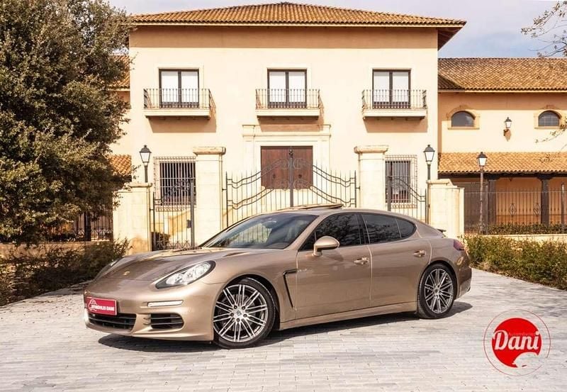Usado Porsche Panamera Edition 300 CV (220 kW) 2015 Beige Berlina