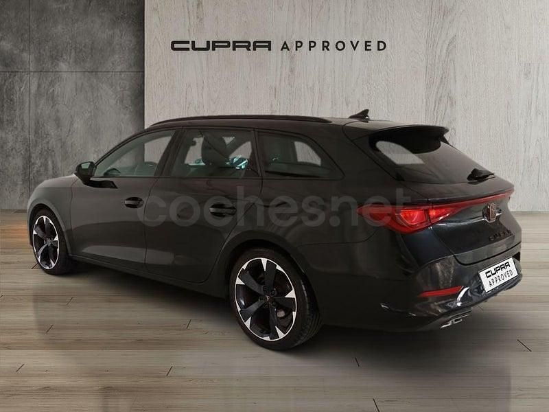 Usado Cupra Leon 150 CV (110 kW) 2024 Negro Familiar
