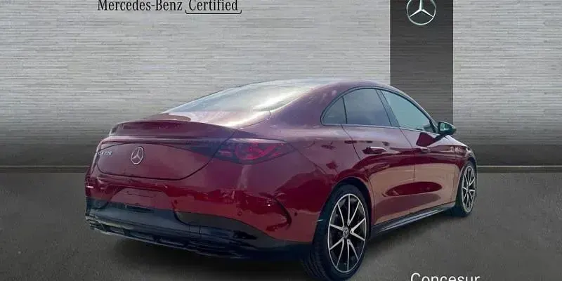Nuevo Mercedes CLA220 190 CV (139 kW) 2026 Rojo Berlina
